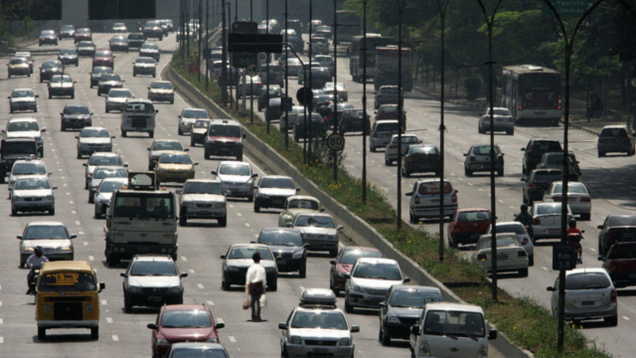 Illustration for article titled 5 Other Traffic Jams Caused By The Infamous Tiananmen Square Dunce